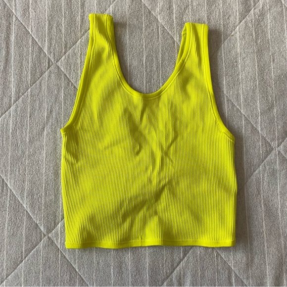 🚫SOLD LOCALLY🚫
Out From Under Reversible Green Bra - Picture 9 of 10